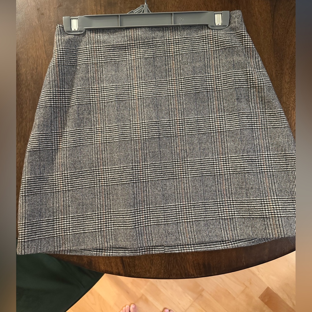 Aritzia Wilfred plaid skirt